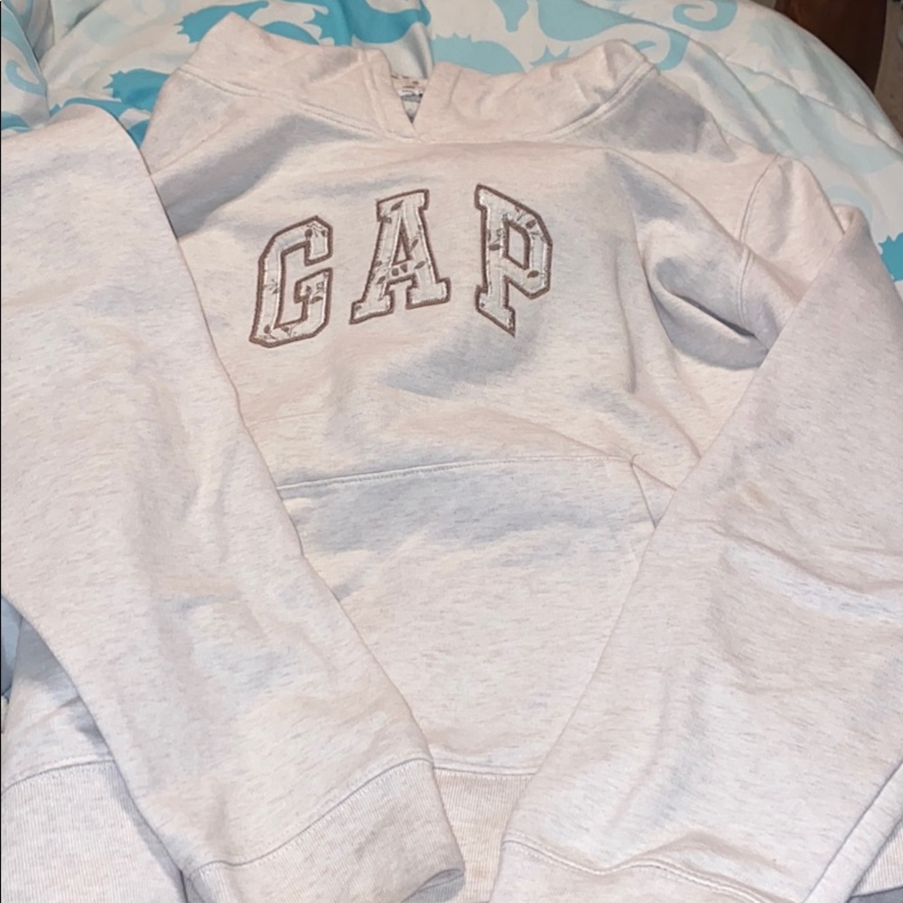Girls Gap sweatshirt